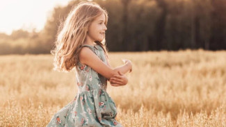 10 Metode Terapi Membumi (Grounding atau Earthing) untuk Kesehatan Jiwa Anak