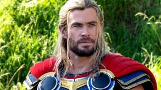Chris Hemsworth Resmi Digantikan! Thor di MCU Kini Diperankan Aktor Baru
