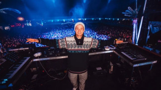 Tropical House, Musik Elektronik dengan Vibes Santai yang Bikin Serasa Sedang di Pantai