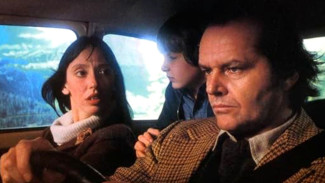 The Shining, Film Horor Psikologis dengan Rating Tertinggi ke-3 di Situs IMDb!