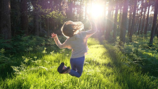 Warna Hijau Alam Menjaga Kesehatan Mata Anak Sedari Dini
