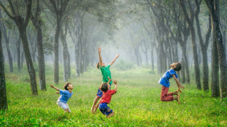 Peran Teman Sebaya Bagi Anak