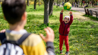 8 Sisi Positif Anak yang Tidak Bisa Diam
