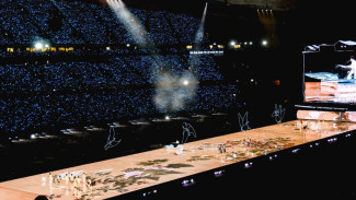 Magis dan Megah! Lay Zhang Hadirkan “Rolling Stage” di Bird’s Nest Beijing