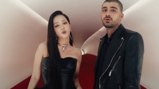 Lagu ‘Eyes Closed’ Milik JISOO dan Zayn Unggul Telak di Vote Billboard Minggu Ini