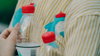 6 Cara Sederhana Mengajarkan Anak untuk Membuang Sampah pada Tempatnya