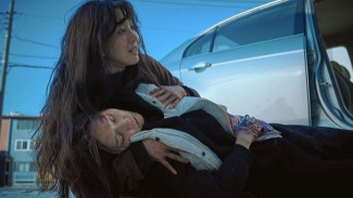Film Thriller The Woman in the White Car  Curi Perhatian Dunia, Akting Jung Ryeo Won Tuai Pujian!