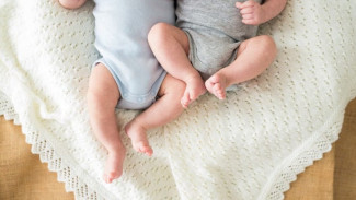Tips Cerdas Merawat Bayi Kembar Bagi Orang Tua Baru