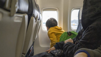 7 Tips Terbaik Terbang dengan Anak, dari Pramugari Profesional