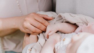 Tanpa Sosok Ibu di Sisi, Begini Perjuangan Ibu Baru Hadapi Masa Pascamelahirkan