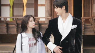 IU & Byeon Woo Seok Terjerat Pernikahan Kontrak di Drama Perfect Crown