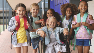 Tips Mengajari Anak untuk Bergaul dengan Kawan Disabilitas