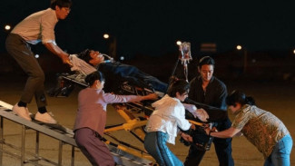 Perjuangan Dokter di Garis Terdepan Makin Bikin Haru Berkat The Trauma Code