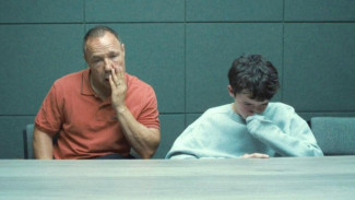 Netflix “Adolescence”, Membesarkan Anak Laki Laki di Era Digital