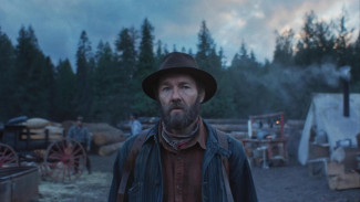 Film Indah yang Gagal Menangkap Jiwa, Kritik Halus Train Dreams di Netflix