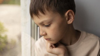 Anak Tumbuh dengan Mental Sehat: Izinkan Mereka Ekspresikan Kesedihan