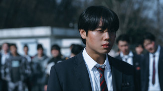 Trofi Ke-4 Park Jihoon sebagai Yeon Sieun “Weak Hero Class”