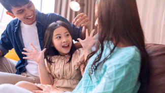 Mengapa Pola Asuh Otoritatif Jadi Kunci Parenting Positif? Simak Ciri, Manfaat, dan Dampaknya bagi Anak