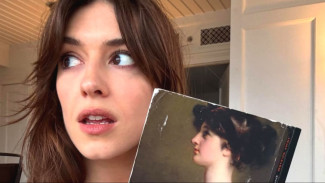 Daisy Edgar Jones Akan Bintangi Remake Film Klasik Yang Berusia 3 Dekade!
