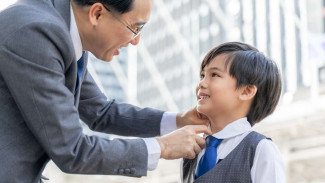 Cara Mengajarkan Tata Krama Anak yang Sering Diabaikan, Mulai Bentuk Kebiasaan Sopan Santun Sejak Dini!