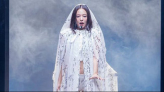 Mendunia Tanpa Lupa Asal, Begini Cara Jennie BLACKPINK Menjaga Budaya Korea di Panggung MMA