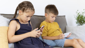 Pentingnya Pembatasan Media Sosial untuk Perkembangan Anak