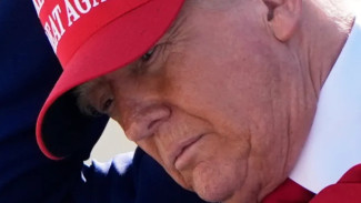 Trump Tandatangani 227 Perintah Eksekutif Minggu Pertama Pemerintahan Kedua