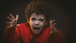 Cara Cerdas Menangani Anak Tantrum Tanpa Perlu Emosi