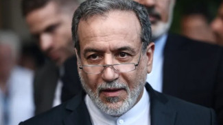 Trump ke Iran: Buat Kesepakatan atau Hadapi Serangan Lebih Parah