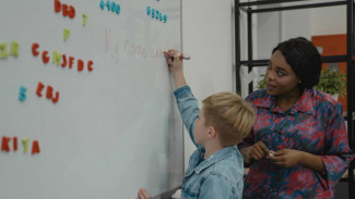 Belajar Calistung Tidak Harus Dini, Kenali Kesiapan Anak