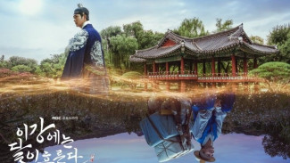 Putra Mahkota Menjalin Cinta dengan Penjaja di Moon River