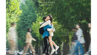 Park Jin-young dan Kim Min-ju Pamerkan Chemistry di Poster Baru Drama Shining