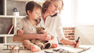 Working Mom Tetap Dekat dengan Anak, Ini Caranya!