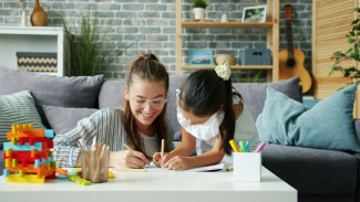 Sama Pentingnya, Ini 5 Tips Menyeimbangkan Akademik dan Hobi Anak
