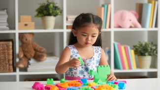 6 Cara Jitu Agar Anak Tidak Cepat Bosan dengan Mainannya