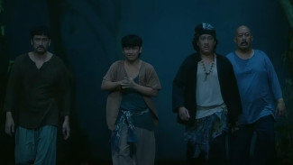 Mendadak Trending di Netflix! Kang Solah Bawa Teror Nenek Gayung ke Ruang Tamu