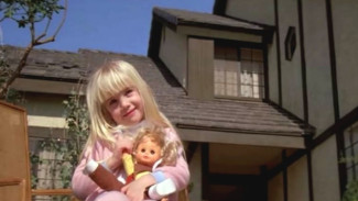 Poltergeist (1982) Film Horor Terkutuk Dengan Kisah Tragis Di Baliknya