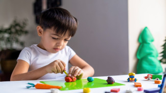 Manfaat Bermain Clay bagi Perkembangan Anak yang Perlu Dipahami Orang Tua