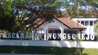 Camat Wongsorejo Kecewa, Upaya Damai Dilecehkan Aksi Walkout Oknum Kadus A