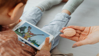 Parenting yang Tepat untuk Anak di Era Digital, Orang Tua Perlu Tahu Ini!