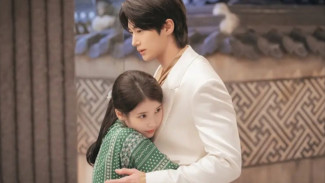 IU dan Byeon Woo Seok Bintangi Drama Korea Perfect Crown, Segera Tayang April