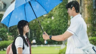 Lovely Runner, Drama Korea Romantis dengan Cerita Time Travel yang Menyentuh