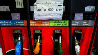 Harga Minyak Melonjak Lebih Tinggi Saat Iran Tolak Negosiasi AS