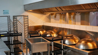 Keracunan Makan Bergizi Gratis Terjadi Lagi, Badan Gizi Nasional Suspend Ratusan Dapur Wilayah II dan III