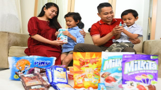 Anak Kecanduan Jajanan Kemasan? Ini Tips Menguranginya
