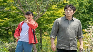 Wajib Masuk Watchlist! Perjalanan Duo Pemburu Arwah Mengungkap Kejahatan Dunia Nyata