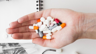Akibat Pelemahan Nilai Tukar Rupiah, Kemenkes Pastikan Kenaikan Harga Obat dalam Batas Wajar