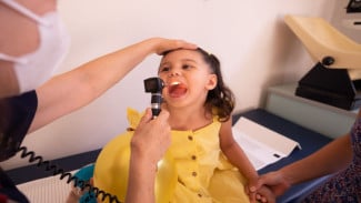 Ciri-Ciri Anak Kena Flu Singapura dan Bedanya dengan Cacar Air, Orang Tua Wajib Tahu!
