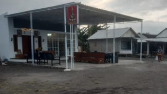 Bangunan Permanen Jagat Satria di Kawasan Tanah Negara Desa Bimorejo