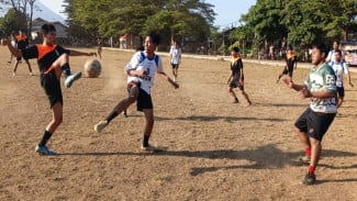 Achmad Thoha Sukses Pikat Warga Lewat Tournament Mini Soccer Antar RW Desa Bajulmati